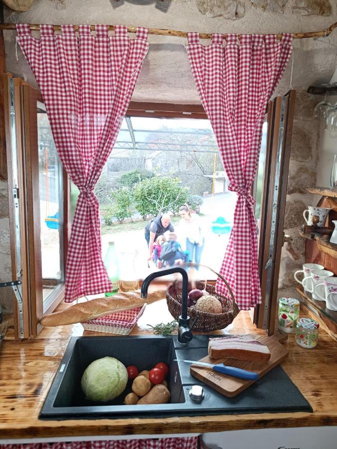 The Old Stable 1861 Villa Имотски Екстериор снимка